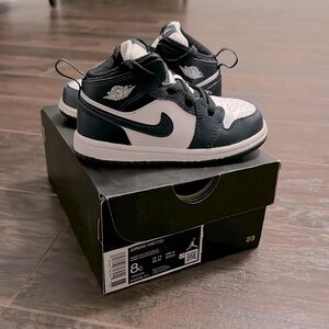 Jordan 1 Mid Toddler size 8c navy white